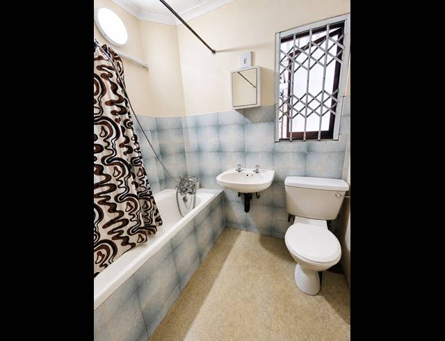 2 BEDROOM SIMPLEX FOR SALE IN MUSGRAVE